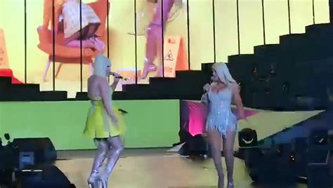 jelena karleusa nude|Jelena Karleusa X Dara Bubamara: Teacher Porn